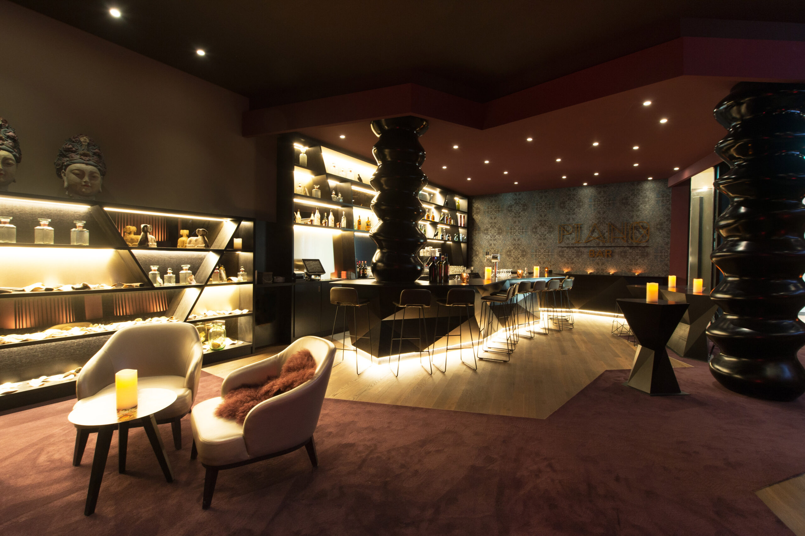 Beim Bau der Bar des Varieté-Theaters in Bonn wurde das Stahlleichtbausystem von Protektor verwendet.